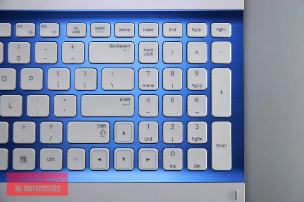 Клавиатура для ноутбука samsung NP300V5A с корпусом c