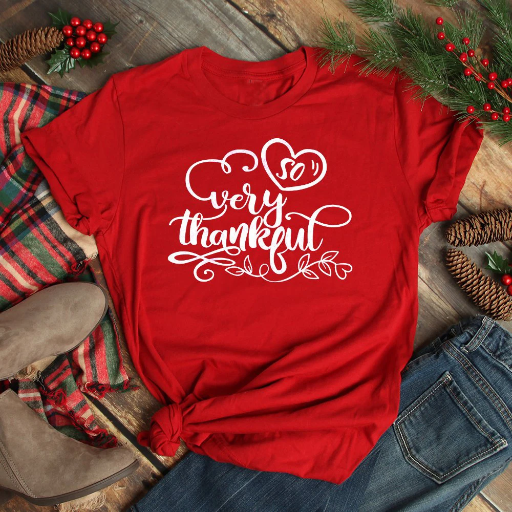 

Very thankful T-shirt thanksgiving day funny women fashion heart graphic red aesthetic Christmas cotton casual tumblr shirt tees