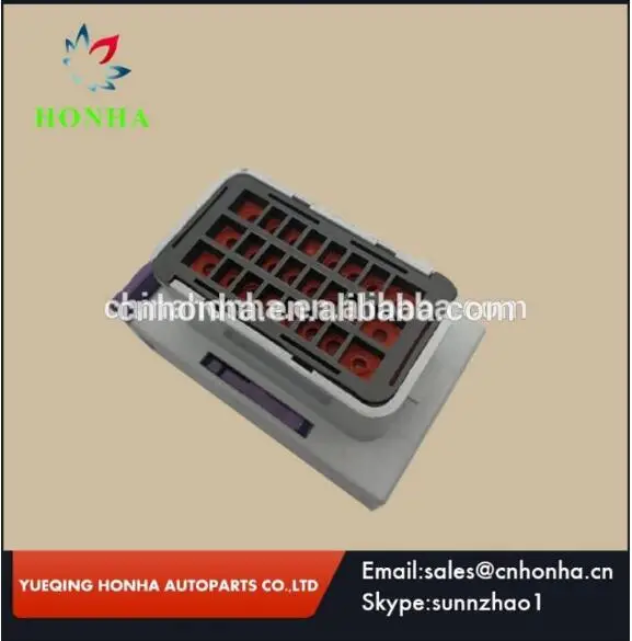 FCI 24-сторонняя Женская электрическая пластиковая фотовспышка 211 PC249S8005 211PC249S8005 |