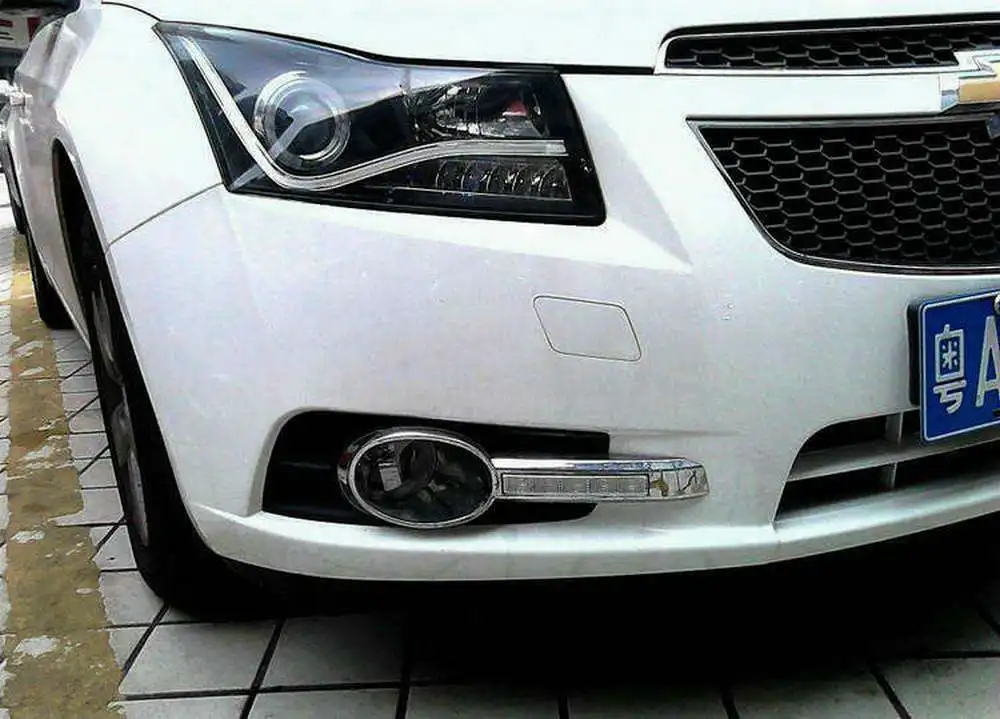2 шт./компл. стайлинга автомобилей drl для chevrolet cruze 2009 2010 2011 2012 2013 DRL Противотуманные фары отверстие Габаритные огни