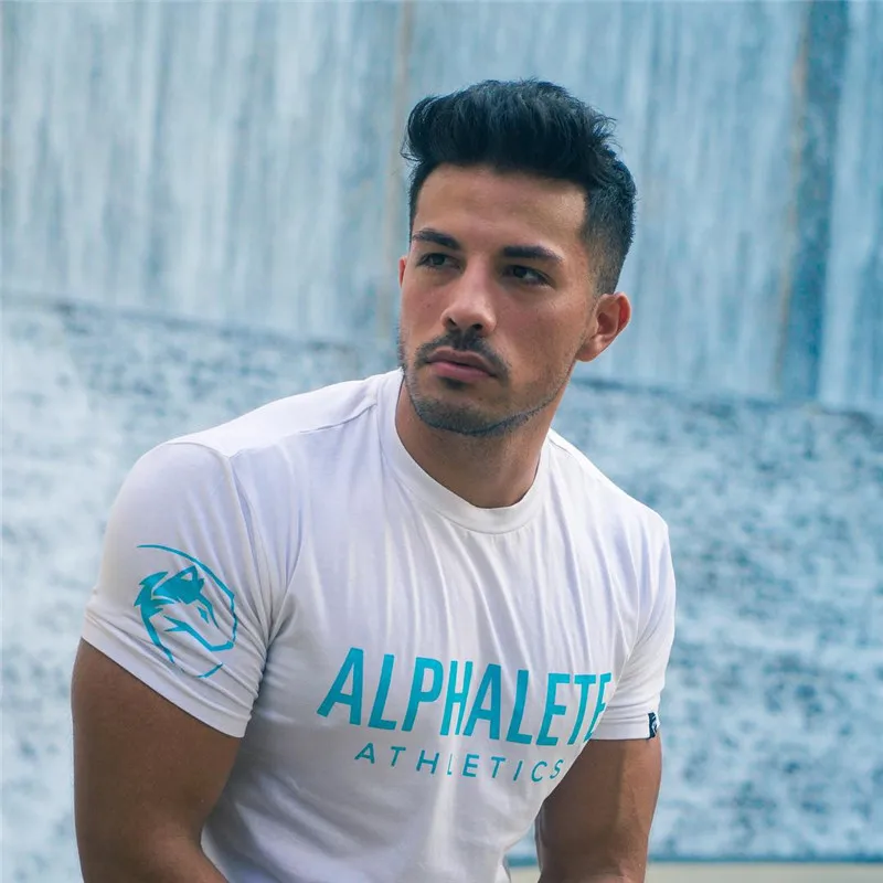 Новая брендовая хлопковая футболка для мужчин ALPHALETE Gyms Фитнес Бодибилдинг облегающие рубашки мужские модные повседневные футболки с принтом
