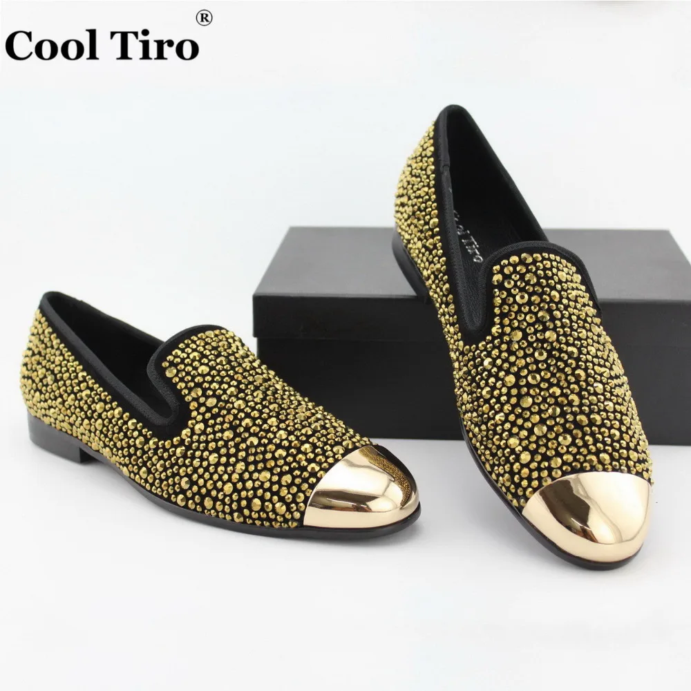 COOL TIRO металлическим носком золото страз Лоферы Мужские Мокасины SmokingSlippers кристаллы Мужские туфли Свадебная обувь на плоской подошве повседневная обувь