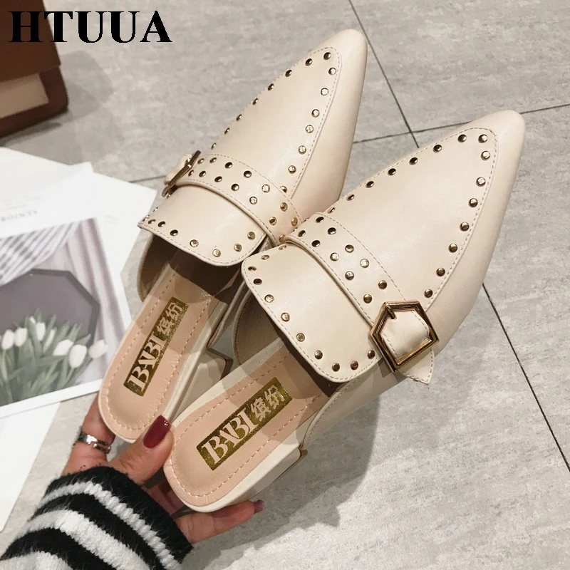 HTUUA/2019 модные туфли без задника с острым носком и заклепками женские шлепанцы