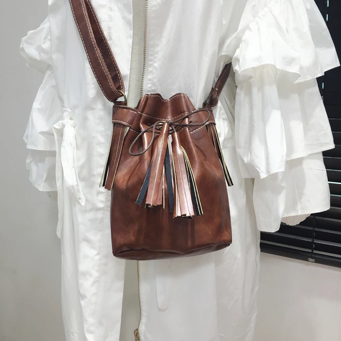 Новые Небольшие Crossbody Сумки Для Женщин Посыльного Кисточкой Кожаные Девушки Bolsas