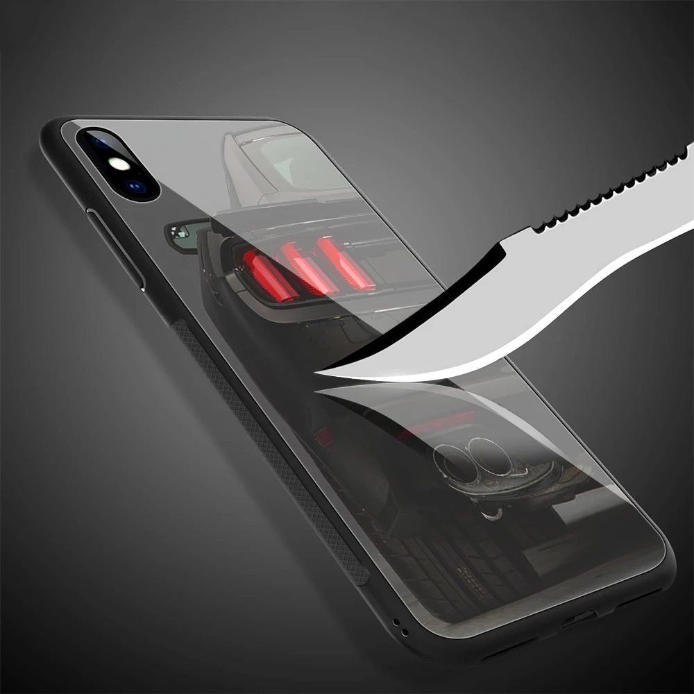 Классический чехол Lavaza из закаленного стекла с задними фонарями MUSTANG для iPhone XS Max