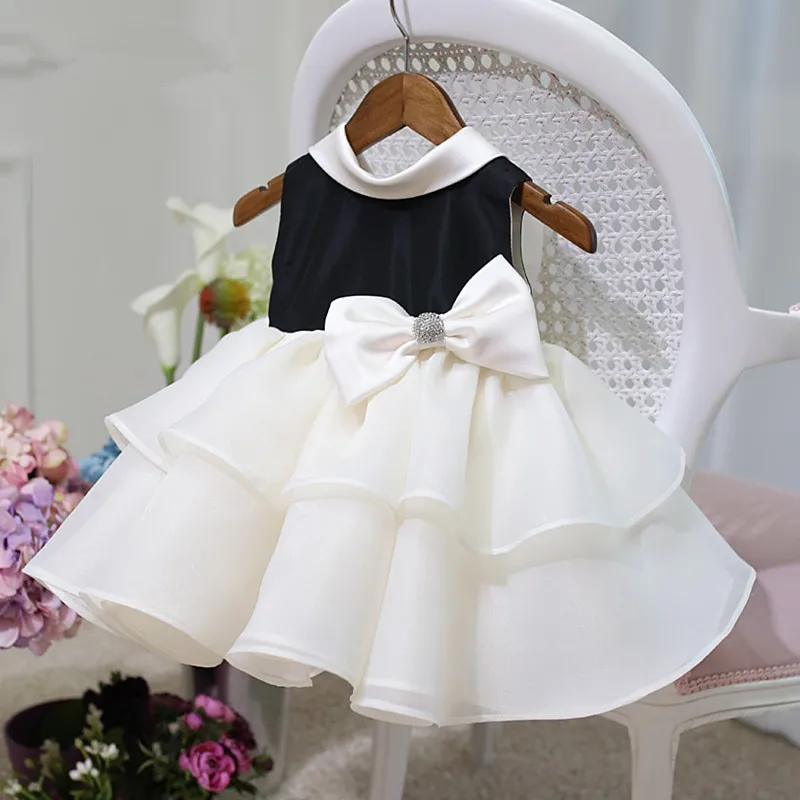 Платье для девочки крещения с бантом из бисера новорожденных первого дня