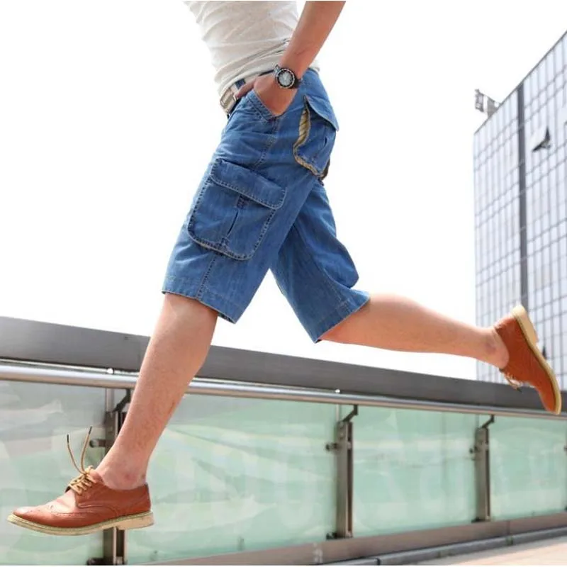 Новый Мода 2017 г. джинсовые штаны мужские тонкие Подрезанные комбинезоны для