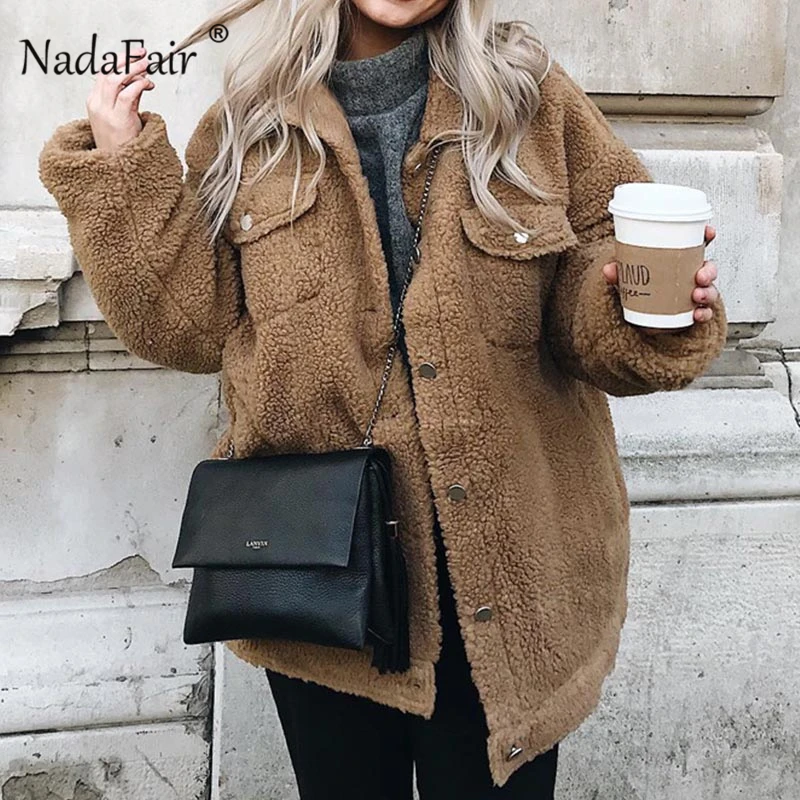 Женская плюшевая куртка Nadafair пушистая на пуговицах с длинным рукавом и карманами