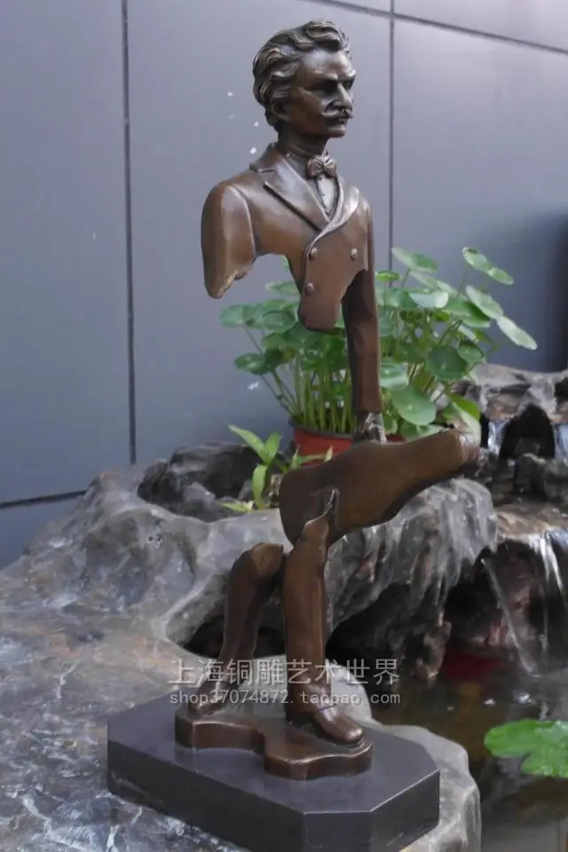 Абстрактная скульптура музыкальная Стросс скрипка европейская Медная