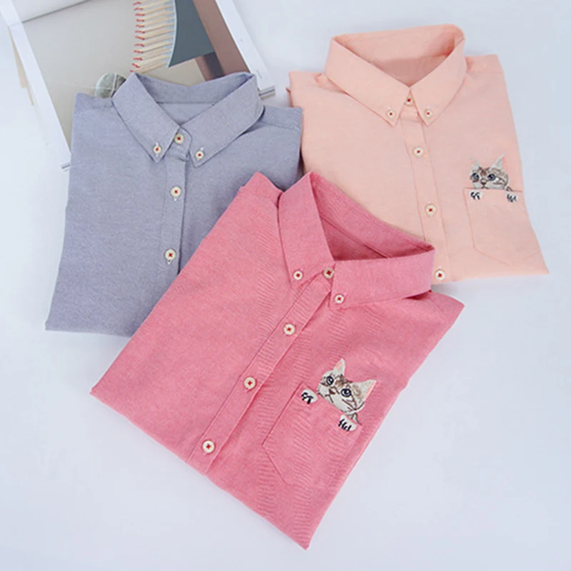 Женские рубашки с вышитым принтом кота на карманах весна 2017 новая модная белая