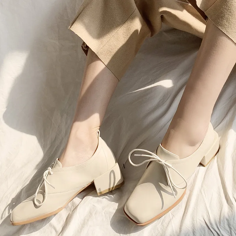 Murah Baru Kepala Persegi Kulit Tumit Rendah Wanita Sederhana Liar Sepatu Kasual Renda Dengan Harian Sepatu Aprikot Sepatu