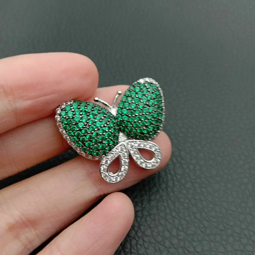 green Кубический вставки из циркония бабочка фиксированной прослойки застежка клип двойной разъем DIY ювелирных изделий - Цвет: green