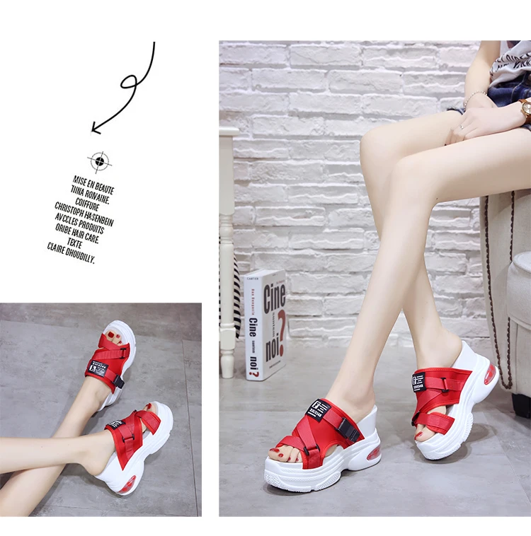 Женские шлепанцы на танкетке платформе белого цвета лето 2019 | Тапочки