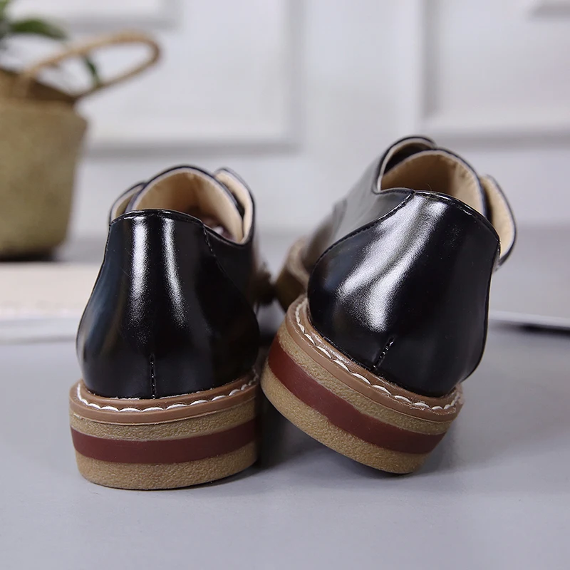 

CEYANEAO 2019 Pu Patent Leather Women Shoes British Spring Platform Flats Casual Lace-Up Ladies Brogue Oxfords Shoes Women E1713