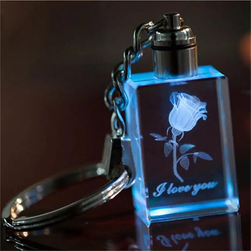 Брелок для ключей со светодиодной подсветкой с кристаллами в форме сердца розы