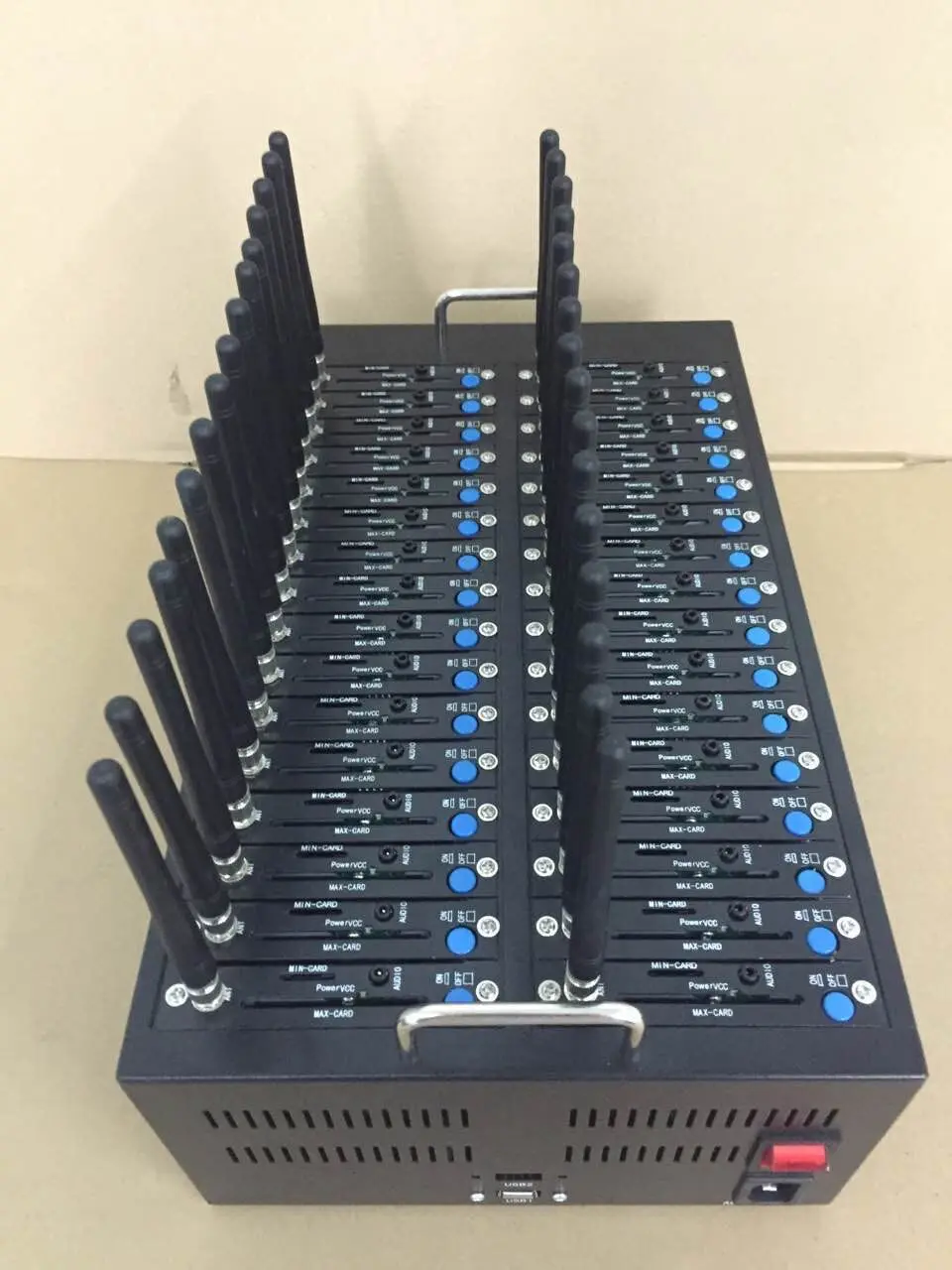Промышленный GSM/GPRS 32-портовый gsm модем пул для массовой рассылки sms-машины IMEI