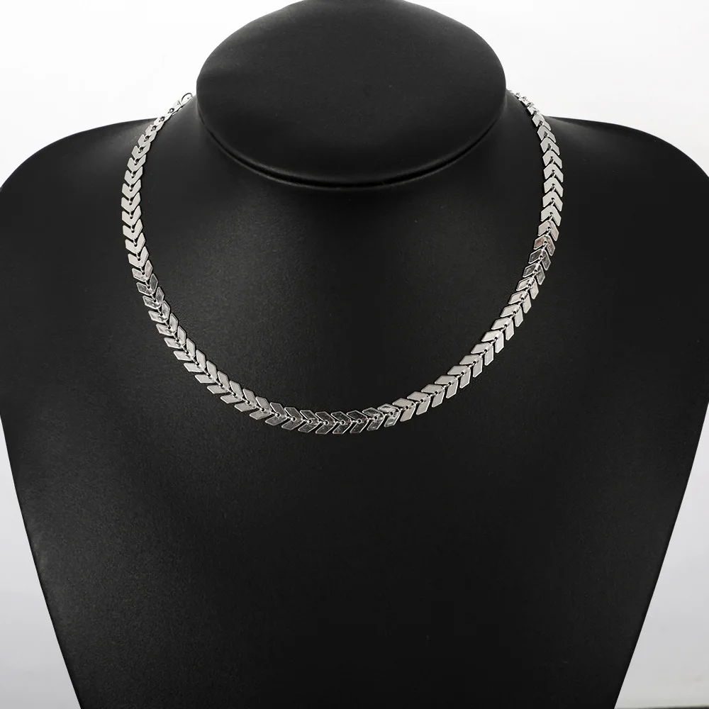 Women's Fashion Fish Bone Chain Sequin Short Necklace - Gold and Silver Clavicle Tatto Chain image 4