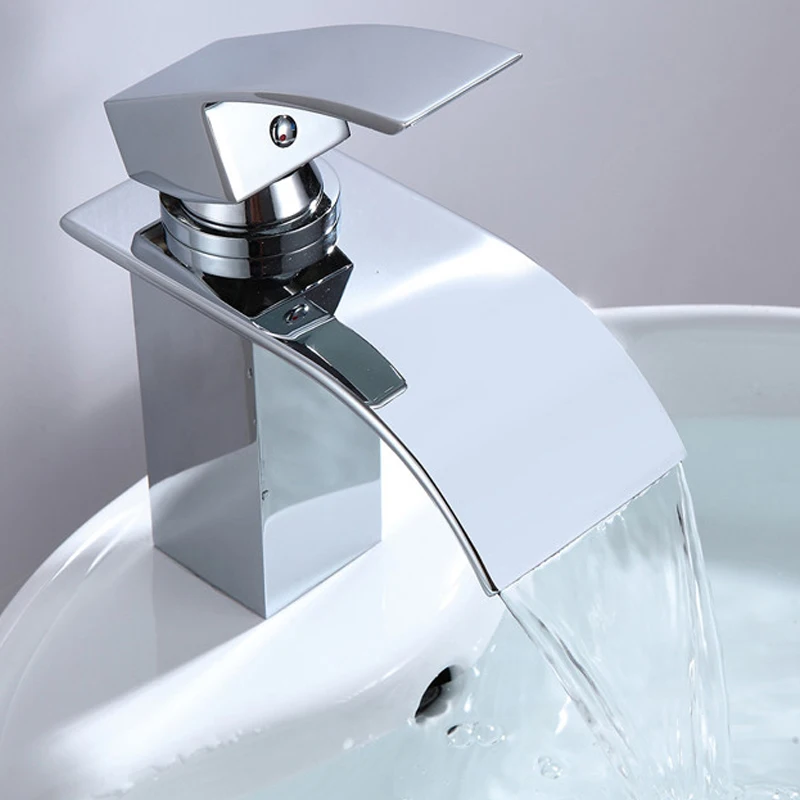 

2019 Popular Basin Waterfall Sink Faucet Brass Chrome Bathroom Hot and Cold Tap