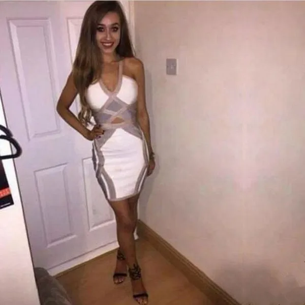 Женское облегающее платье из вискозы белое или серое с геометрическим