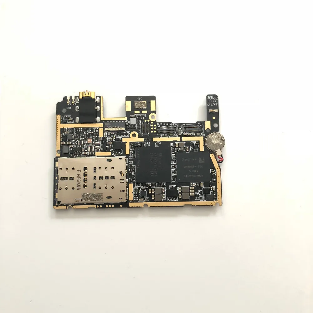 Используется плата 4 г Оперативная память + 32 Встроенная материнская для UMIDIGI Z Pro