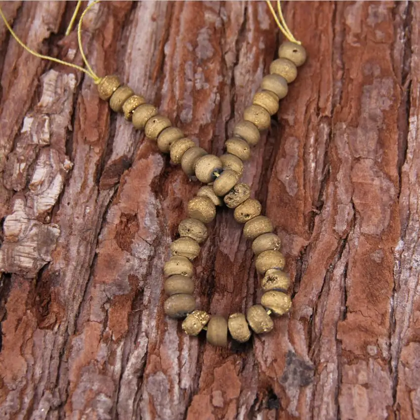 Полная прядь грубые мистические титановые золотистые бусинки ачаса очарование