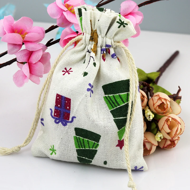

50pcs/lot 10*14cm Christmas Trees Cotton Bags Wedding Favor Drawstring Gift Bag Pouches Boutique Gifts Jewelry Packaging Bags