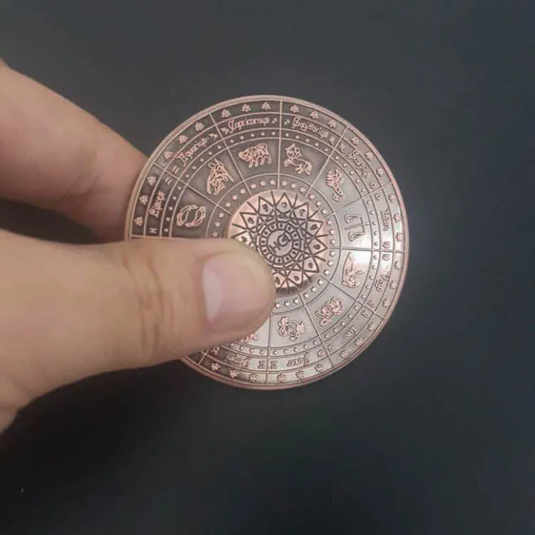 2 цвета Игрушки-антистресс древних Spinner Металлический EDC Прохладный стресс