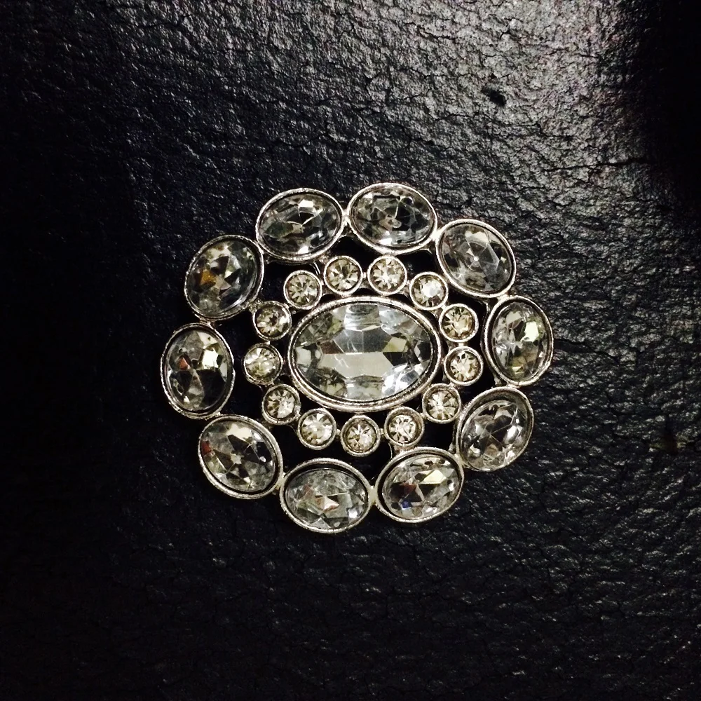 

Alloy crystal oval shap beads 20 pcs/lot