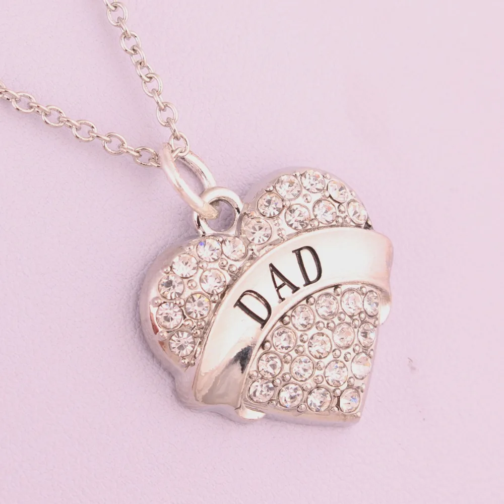 Ожерелье с кулоном в виде сердца из прозрачных кристаллов подарок для членов