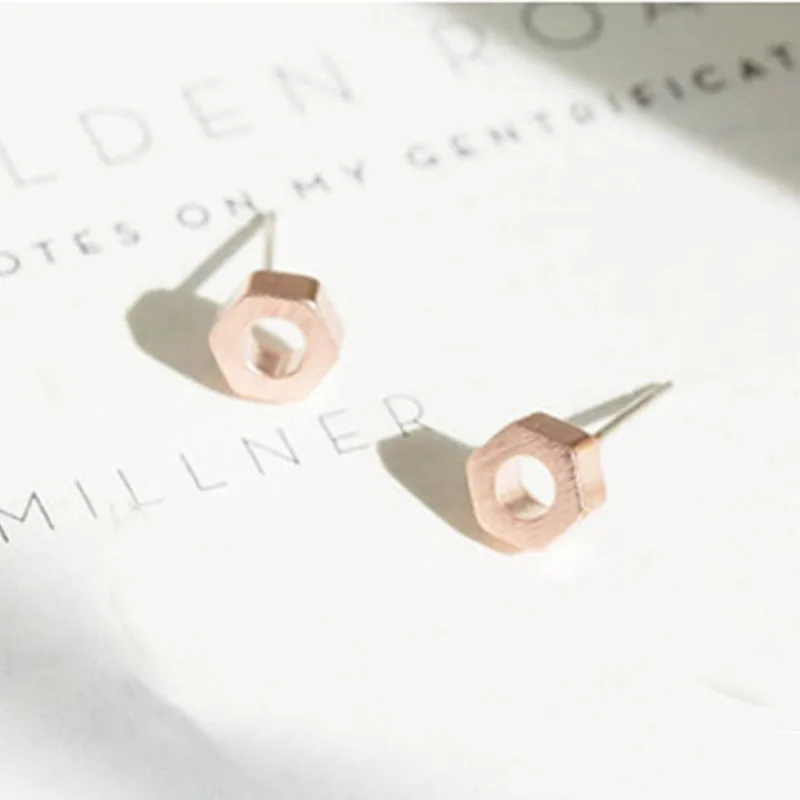 Оптовая продажа 10 пар уличных модных сережек-гвоздиков с толстыми винтовыми