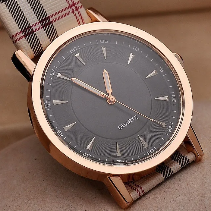 Relojes Mujer Новый бренд Для женщин Женева Часы мода плед кожи часы кварцевые женские
