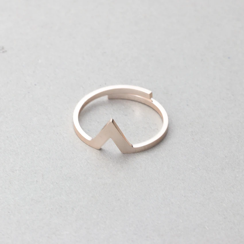 Великолепная сказка золото Для женщин палец Кольца Нержавеющая сталь Chevron V Кольца Мода г. геометрические украшения Регулируемая стрелка Bague