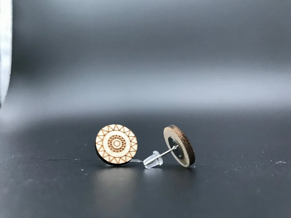 Новые серьги гвоздики из подсолнуха маленькие круглые женские