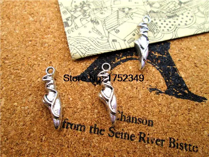 

100pcs-- Ballet Slipper Charms Antique Tibetan silver Ballet Slipper Charms pendants ,DIY Supplies 22mm x 6mm