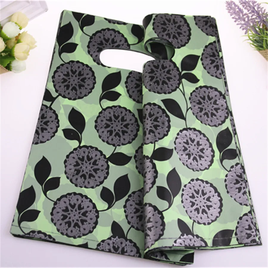 Medium Plastic Green Gift Package Bags with Flower Clothing Favor Party Packaging | Дом и сад