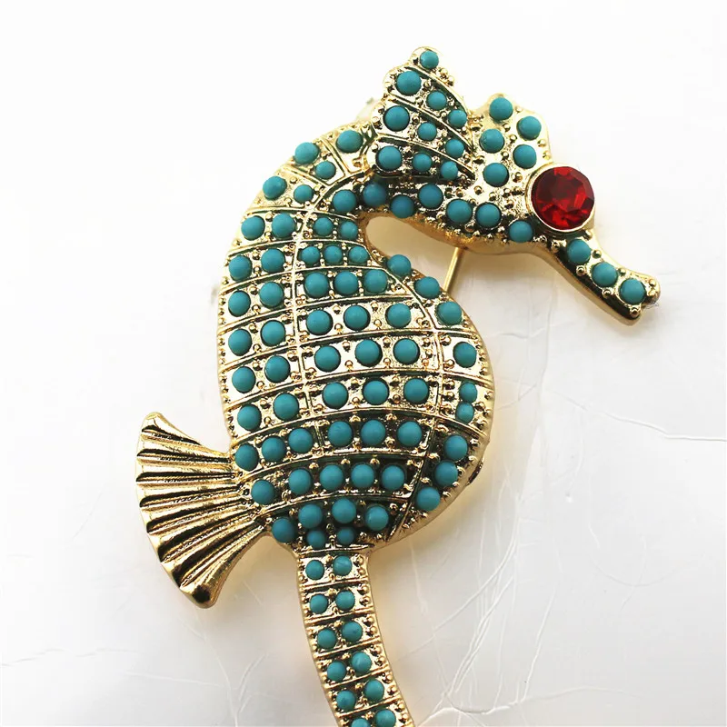 2020 Ретро преувеличенный Стиль сплав морской лошади инкрустированные синими