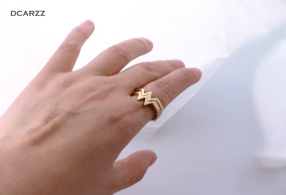 

Stacking Ring,Super Hero 3D Super Woman Logo Geeky Engaged Ring,Girl Power Diana Prince Ring Movie Cosplay Jewelry