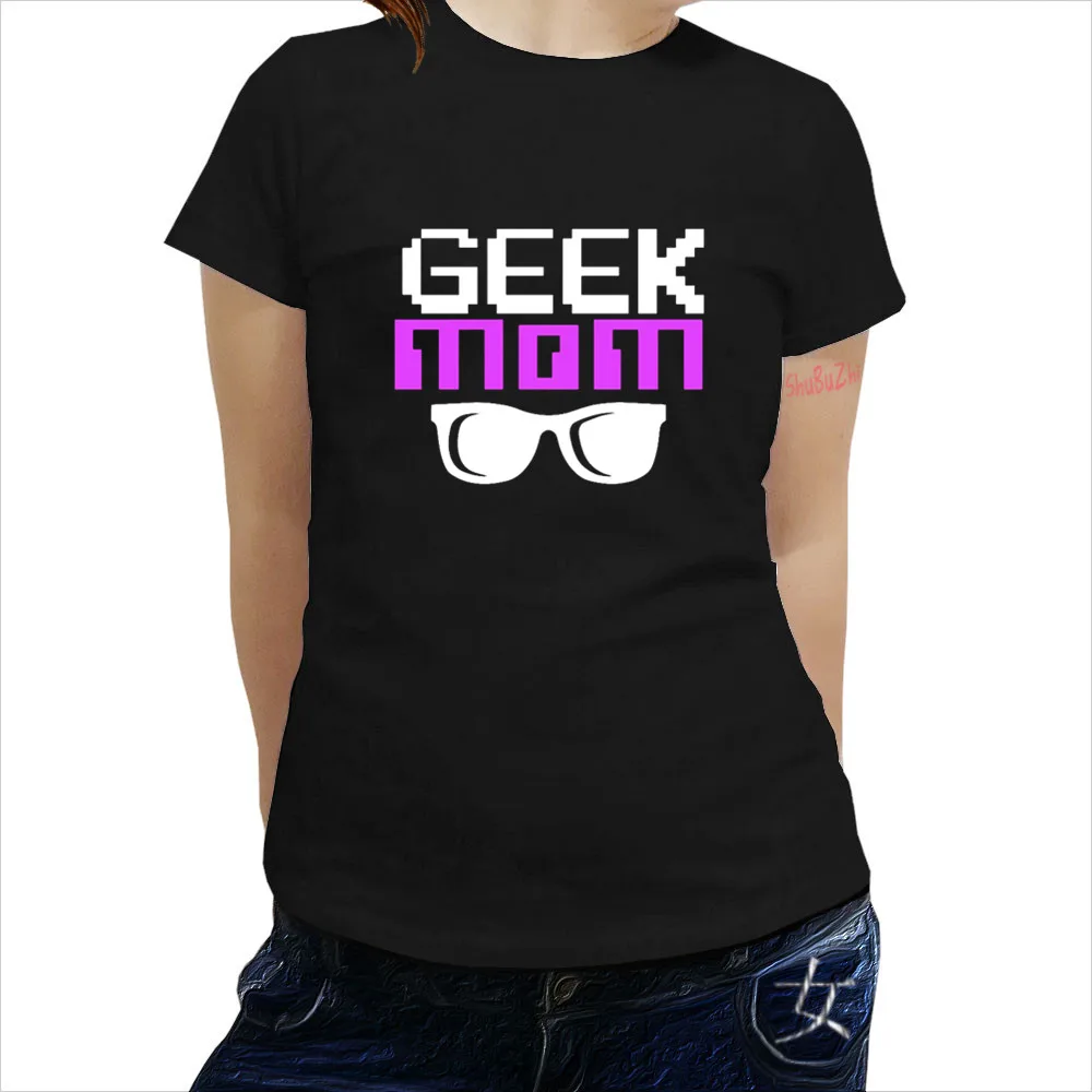 С круглым вырезом для девочек teeshirt летние топы Geek мама компьютера Nerd C ребенком