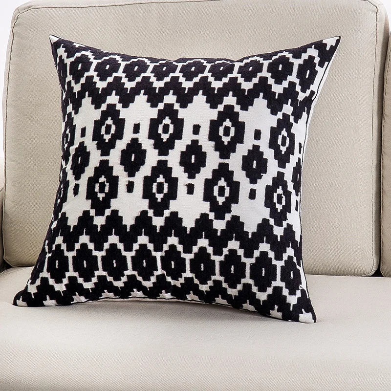 Modern Black And White Pillow Case Simple Geometric Embroidery Pillow Cover Comfortable Hidden Zipper Cushion Cover Available