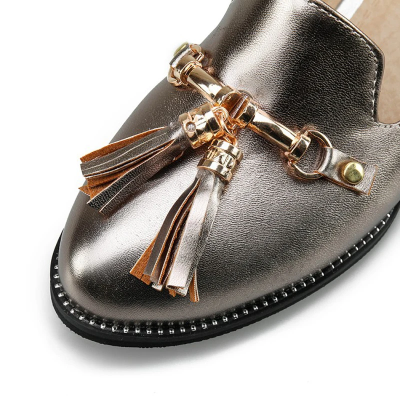 Металл Цвет Блестящие Квартиры 2017 Кисточкой Мокасины Кристалл Пятки