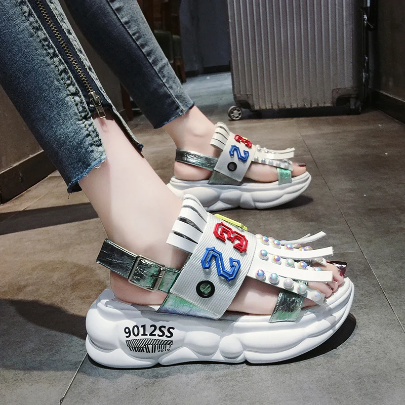 Повседневные сандалии из бисера и песка женские на толстой платформе обувь с