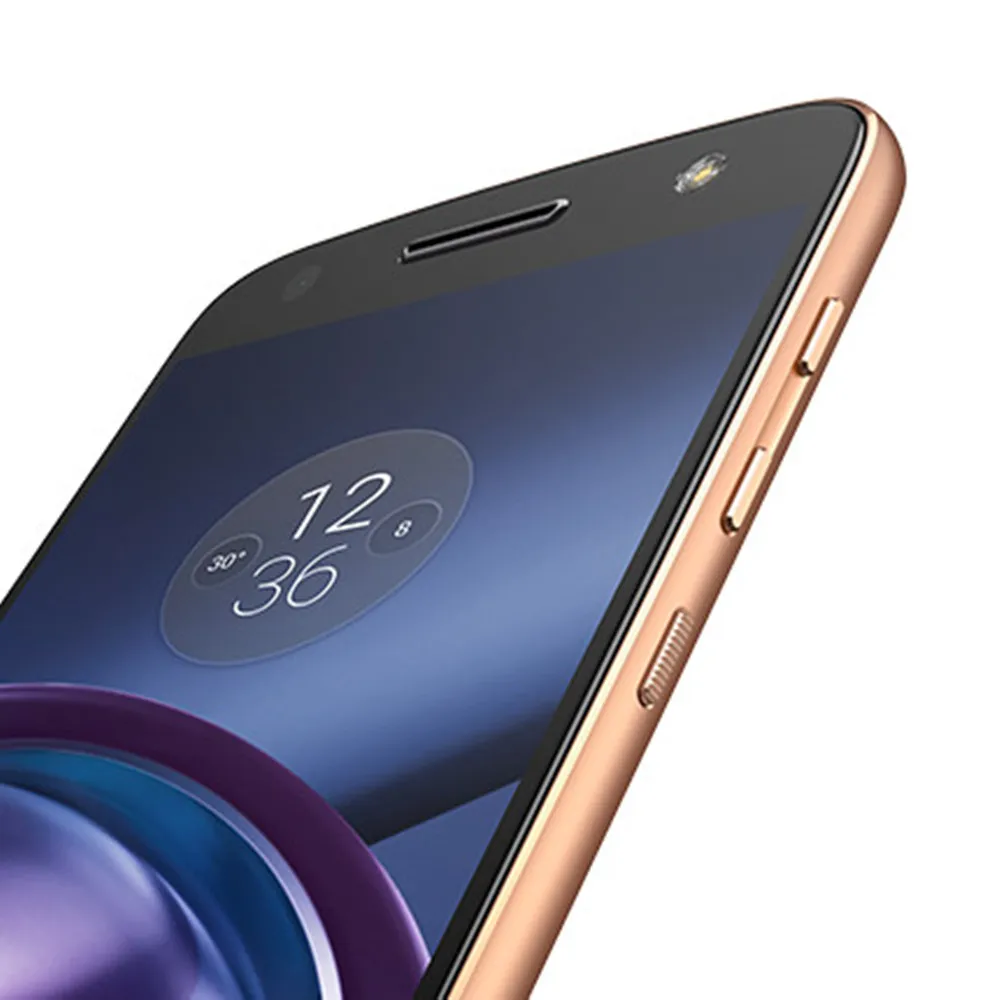 Motorola MOTO Z XT1650 смартфон с 5 дюймовым дисплеем четырёхъядерным процессором ОЗУ 4 Гб