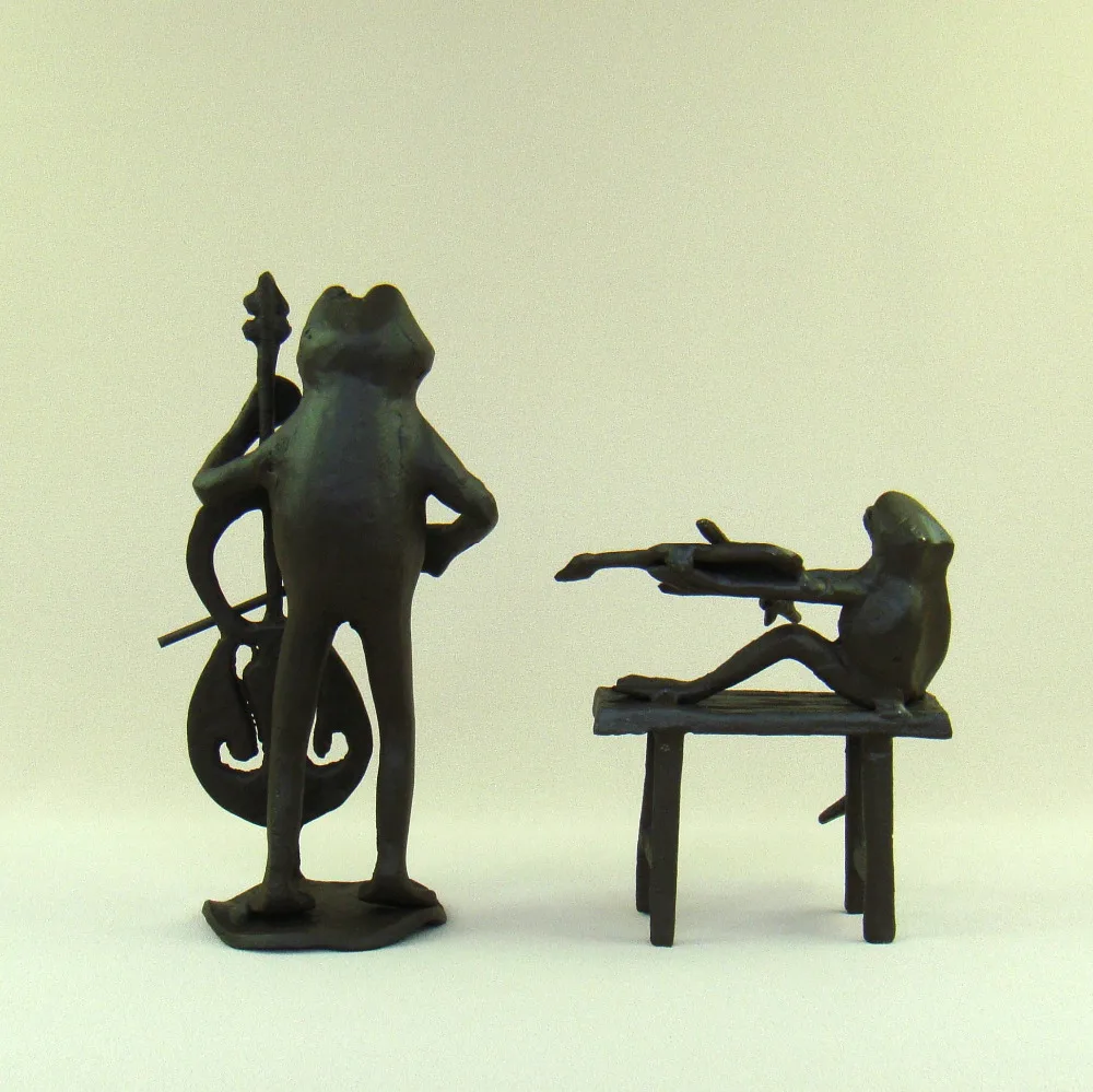 Железная статуэтка ручной работы в виде басов играющих лягушку|gifts and crafts|gift giftsgift