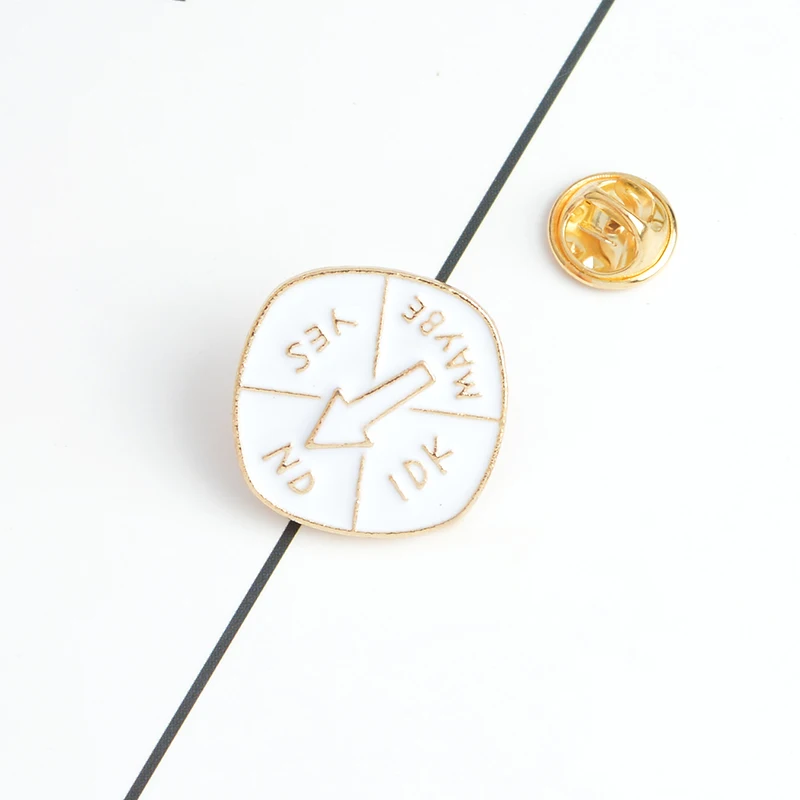 White Turntable Rotating Brooch &quotYes NO IDK MAYBE&quot Cartoon Spin Game Decision Enamel Pin Jacket Badge Jewelry Child Gift | Украшения