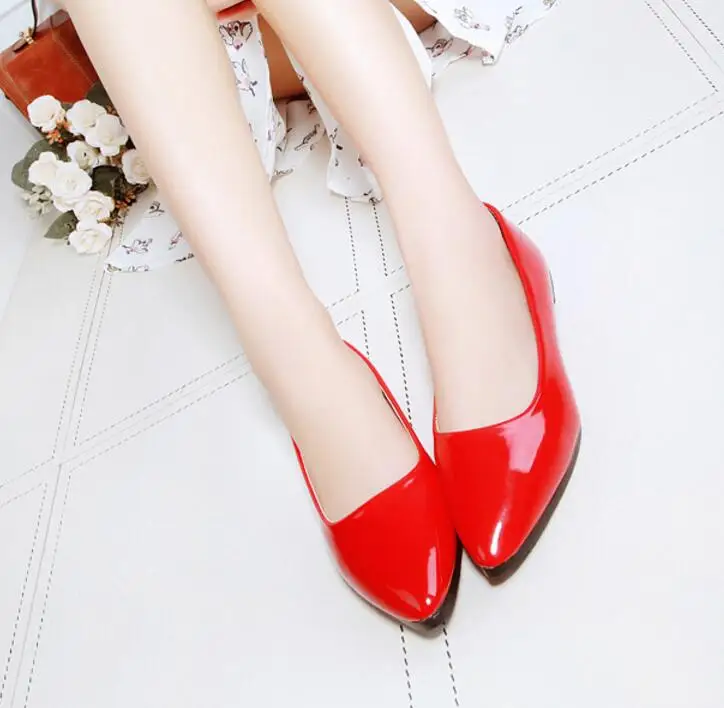 Весна/Новинка осени из лакированной кожи ярких цветов Женская обувь на плоской