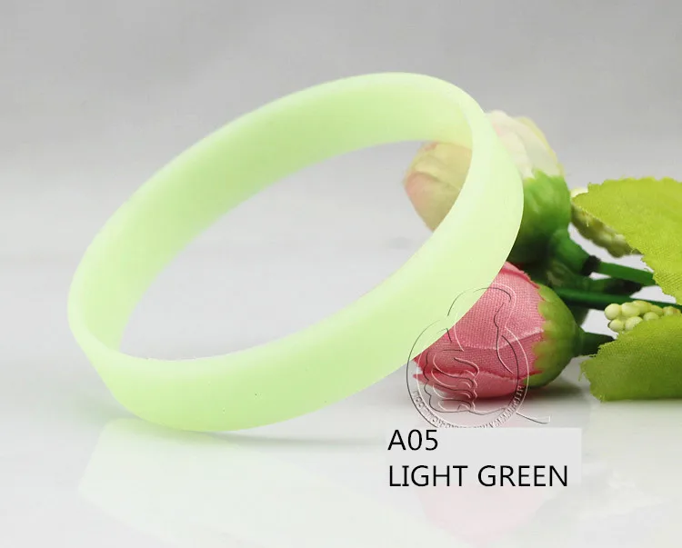 A05 LIGHT GREEN 1 шт. спортивные силиконовые браслеты для мужчин и женщин концертные вентиляторы светящиеся полосы браслет Пара флуоресцентная мощность резиновый браслет подарки - Окраска металла: A05 LIGHT GREEN