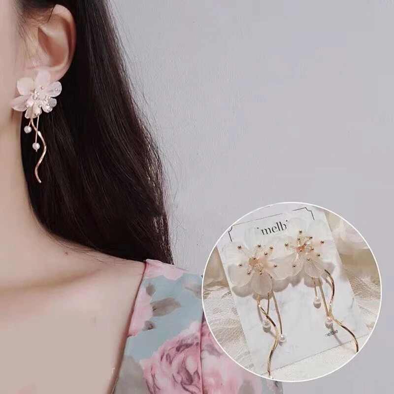 2019 Корейские длинные серьги с подвесками из кристалла для женщин Металлическая бахрома Подвески Сережки Трендовые Бринкосы Ювелирные изделия с характером.