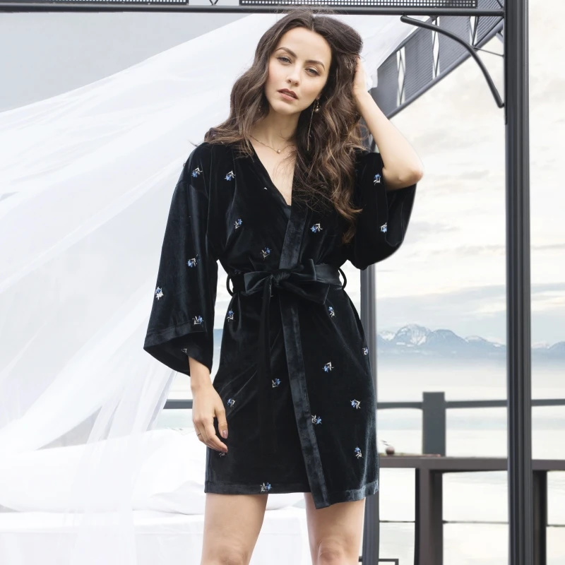 Женская бархатная Пижама с цветочной вышивкой домашняя одежда халаты ночная