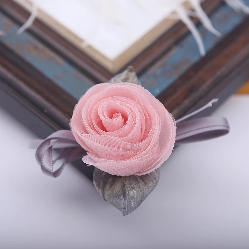 

MLAEY 4pcs Handmade flowers for craft wedding appliques garment accessories DIY Fabric for Wedding Party Craft Home 19603