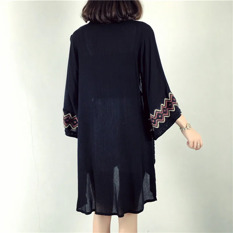 Ethnic embroidery summer cardigan women 2018 korean fashion sunproof ladies thin cotton linen Kimono boho long cardigans |